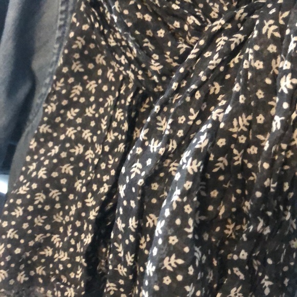 American Eagle 🦅 tissue scarf - Picture 2 of 9